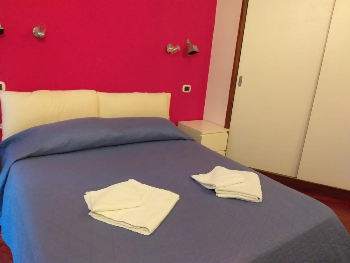 Feriehus Vacanze Romane Con Giardino *